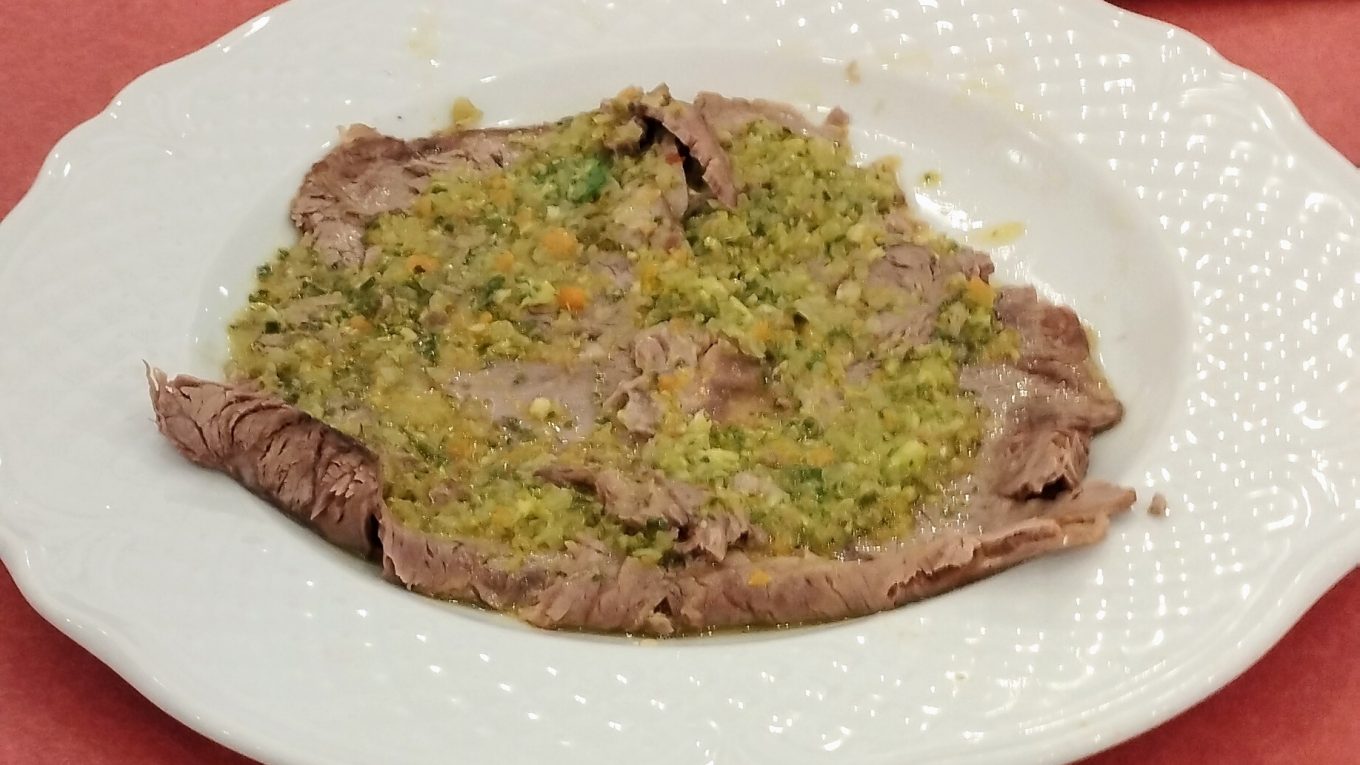 Ricetta bollito di manzo in salsa verde Ricette Facili e Veloci